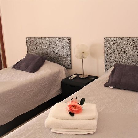 1E Praia Dos Pescadores - Casas & Papeis อาร์มาซอง เด เปรา ภายนอก รูปภาพ