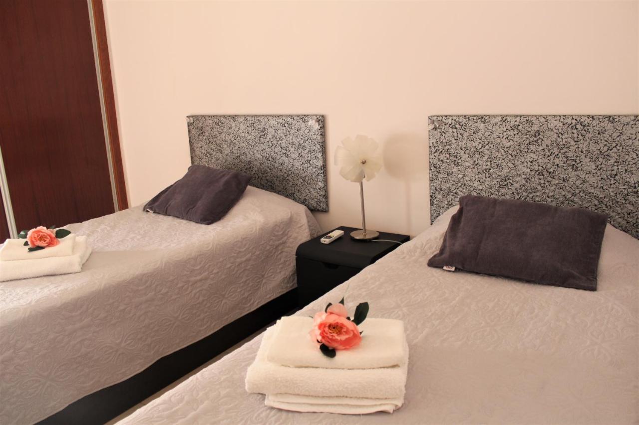 1E Praia Dos Pescadores - Casas & Papeis อาร์มาซอง เด เปรา ภายนอก รูปภาพ